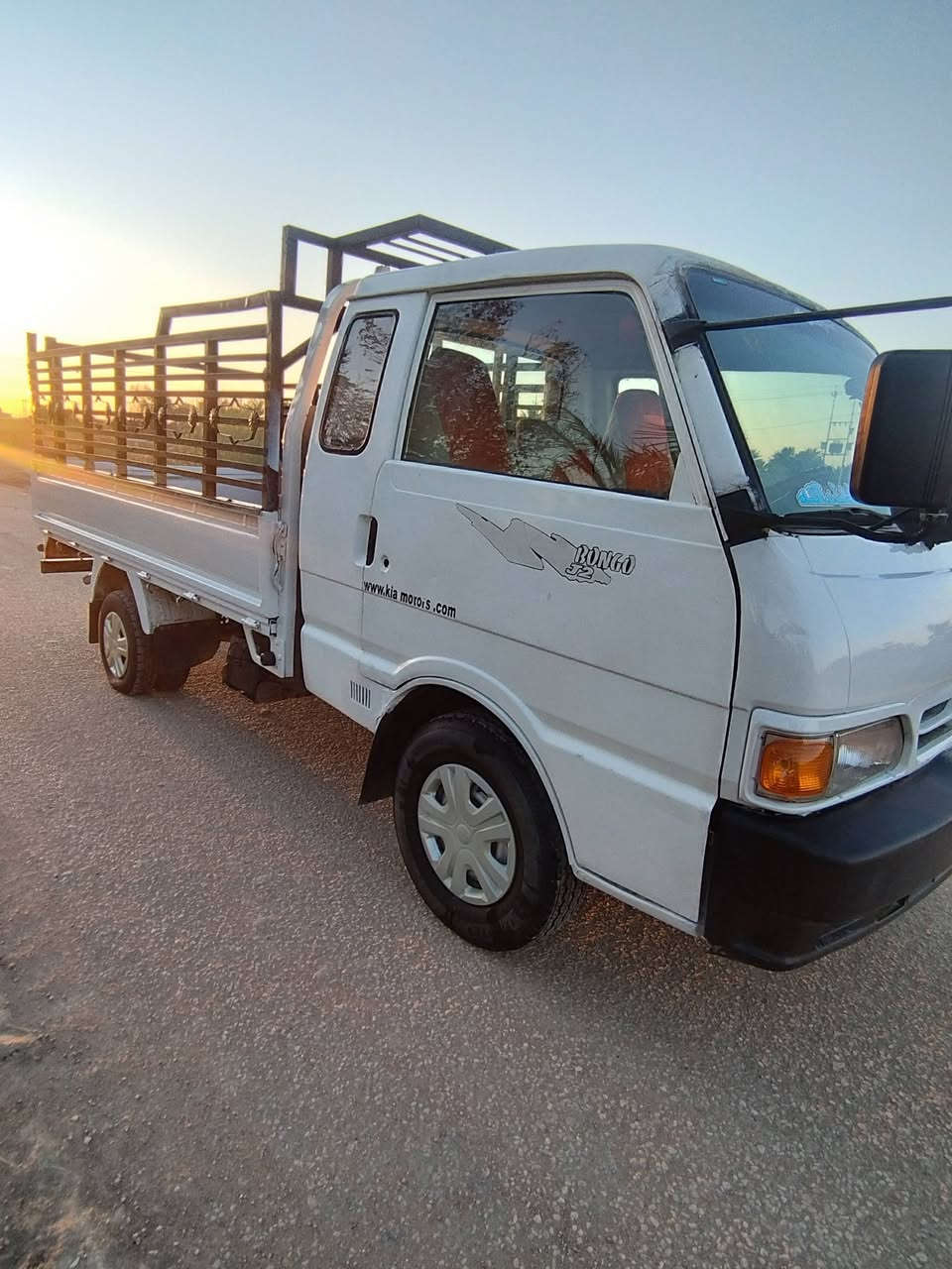 للبيع كيا حمل بنكو
مديل 1996
محرك 2700
رقم بغداد انكليزي الجديد
سبعه جنكال 
قماره وربع 
باتري جديد صارله شهر
سلف جديد 
سياره نكره سلف بي وقت حتلو ثلج متر
ترايها 200 كيلو 
كفاله محرك كير اكسن 
بم كفاله عامه 
كهربائيات شغاله عامه
هورن لايت سكنات كله شغال 
مسجل شغال 
المحجر وياها 
بدي نظيف جدا 
دوشمه جديده
ارضيات + غلاف ستيرن
سياره حره وماعليها ولا الف ضريبه 
شرط التحويل والوكاله 
دهن جديد اليوم بدلته +فلتر
حته كاز مفوله 
اسف على الاطاله 
مكان السياره بابل قظاء الكفل 
السعر (57) وبيها حق الجيه وخادم للعزاز 
للتواصل خاص او واتساب
 ***********
***********
سيد محمد الشريفي
