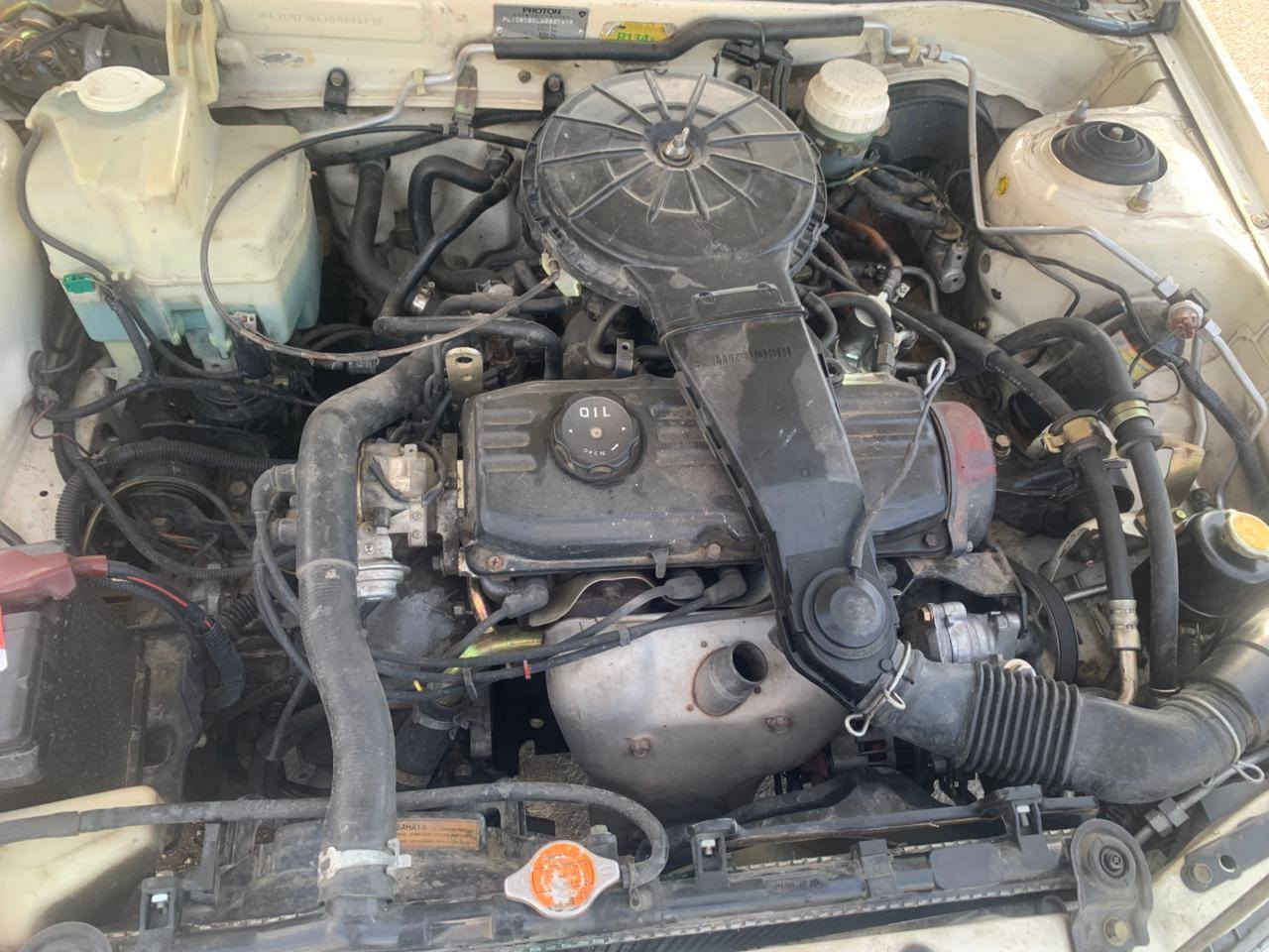 سيارة بروتون موديل ٢٠٠٤ بأسمي 
سنوية جديدة لسنة ٢٠٢٨ 
كوبون إلكتروني 
مكينة جديدة شرط 
كير شرط 
طخم امامي خلفي قبل فترة شديت
بيها طخة بسيطة بل صندوق سيارة ماتصرف عليها الف كلو على ايدي 
شرط تحويل 
السعر 55ورقة
***********
