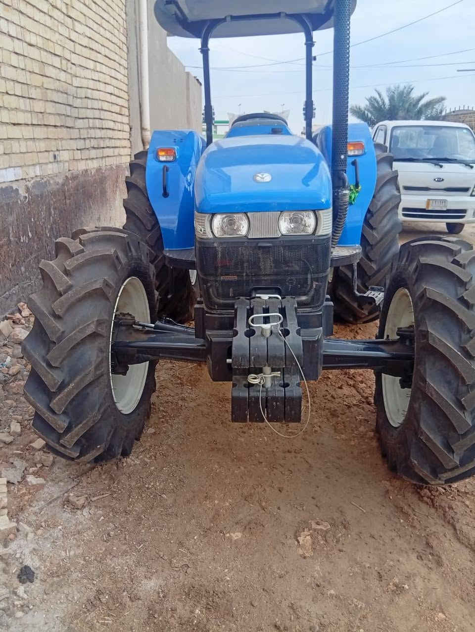 نيو هولند  للبيع موديل 2025 استلام جديد. لمعرفه التفاصيل اتصل على الرقم  . ***********  ..  مكانه الديوانيه.  .
