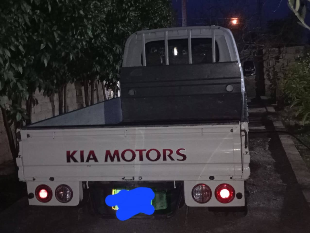 اسلام وعليكم كيا حمل للبيع موديل 2012 الاستفسار علا هاذه الرقم***********
