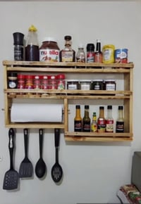 يوجد رفوف منزلية بأسعار مناسبة يوجد توصيل الاتصال ٠٧٧٤٠٥٩١٦٢٧