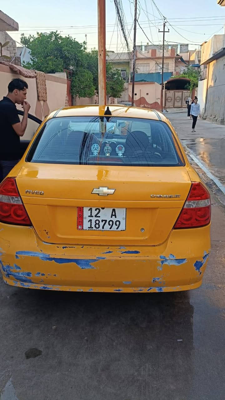 السلام عليكم اڤيو للبيع موديل 9 بلا ضرر  اني الشرعي  هيئة وغرامة صفر محرك دبل شرط عل فحص تبريد شغال كابون اكتروني رقم نينوئ اجنبي شرط الوكالة والتحويل سيارة مصبوغة صبغة وحدة  السعر 60 وبيها مجال ***********
