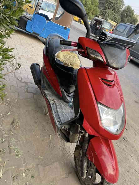 سلف هندر كهربائيات كامله 

مكينه جديده شلعه ومعدل 

ام بي ثري منضومه كامله شغاله

نقصه فقط هذه كسر بل بجم 

سعر ٣٥٠ الف مكاني بغداد العطيفيه قرب جامع براثا هاتف ***********
