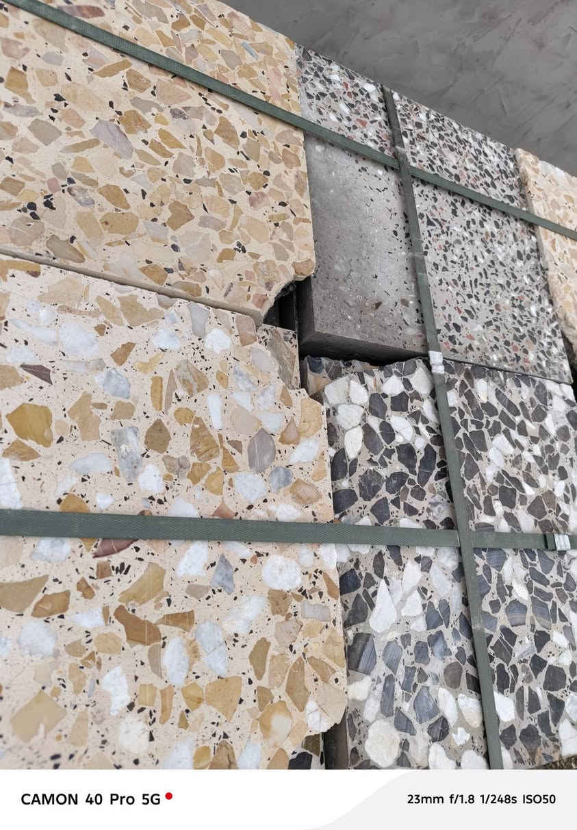 ‏كاشي مثلم من الأطراف و مشكل الوان
‏بيهن 5 سكيبات  تقريباً 
‏
‏سعر القطعه 250 دينار 
‏
‏متوفر توصيل لكل مناطق بغداد و الأطراف حسب المكان 
‏
‏واتساب للتواصل ‪***********‬
