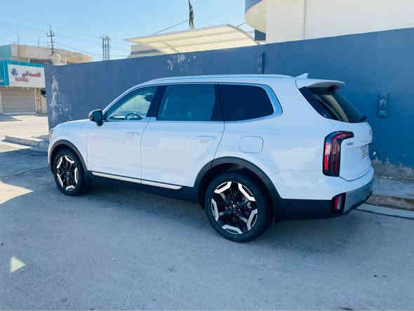 السلام عليكم كيا تيلورايد 2023 وارد امريكي 

Kia Telluride EX 2023  3.8L

رقم بغداد بأسمي

المسافه المقطوعه : 60 الف كيلومتر  
          حجم المكينه : 3800    6 سلندر
           حالة الايرباك : دشبول + دركه
الضرر : جاملغ وبنيد بدون لغد بدون شاصي رقم الشاصي بالمنشور

جاملغ مبدل اصلي نفس اللون فقط البنيد صبغ
   
الموصفات 
1. تشغيل عن بعد 
2.تحكم تبريد منفصل.
3.لايتات لد
4. بصمه وفتحه
5. كشنات جلد تدفئه وتبريد
6. سايد بريك بصمه 
7. رادار امامي+خلفي
8. رادارات جانبيه
9. تو ويل 
10. اوتو ستوب
11. حساسات خلفيه
12.اتو هولد 
13. اشاير بالمري 
14.بكلايت لد
15.وضعيات قيادة عدد 5
16. فتحه
17. هيترات بالكشنات
18.تحديد مسار
19.عدد الصفوف3
20.كشنات منفصل vip
 

السعر : 268 وبيها مجال 
مكاني بغداد  
للاستفسار: *********** بغداد
