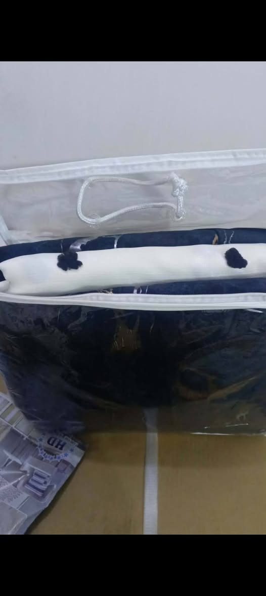 هلو بنات حبيباتي 

اني كتلكم راح تبقه الصفحه مفتوحه مالتي 

صح عفت شغل الكبه بس معفتكم ،،،

اليوم شنو جبتلكم مفروشات بأسعار جدآ جدآ مناسبه 

تخفيضات بنات تخفيضات ،،،،،،،،،،،،،،،،،،

سعر الحاف ب 12 الف  
سعر البرده ب 22 الف 
سعر لحاف نفخ نوعيه جدآ ثقيل ب 25 

الاسعار ثابته لئن عليهه تخفيض 
التوصيل داخل بسمايه ب الف@


**إذا كنت صاحب هذا الإعلان وتريد حذفه لأي سبب، رجاءا أرسل رسالة إلى الدعم الفني**