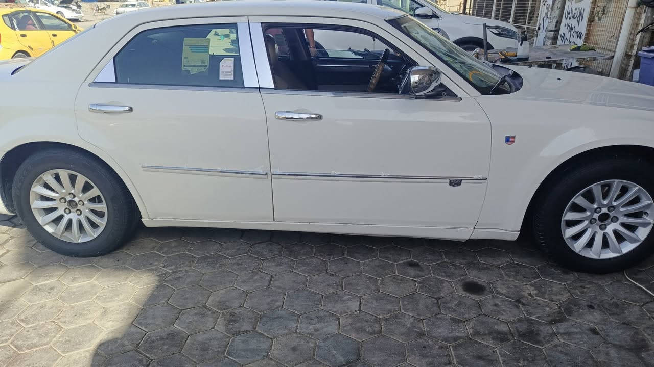 أوباما للبيع رقم اربيل انكليزي موديل 2008 .... وارد كندي اصل 3500 ABSصغير بس منزللها برنامج ب75ألف  حادثها بالعراق باب خلف باب الصدر ومعمره نفس الباب ومبدل بيها جاملغ الأيمن الأماي بيهه قطع صبغ 4 لو اكثر ابيع احزام لا اتعبك ولا أتعبني سياره مكينه تبخر مكفوله شواصي ولغوده كمبريسر جديد قايش تايمن كيس جديد قايش خارجي وضواغط ورولات كلهن جدد حداديه 80 بالميه كهربائيات شغاله كروز مثبت سرعه شغال تايراتهه 70 بالميه بيهه زنون اصفر عالي ....رجاءآ الشراي يقرأ المنشور زين يلا يتصل وليكلي شبيها مابيها بعد راعيها بالبصره باسم عربي شرط التحويل ماكو وكاله السعر 102 وبيهه مجال  للاتصال *********** 
مكان السياره كوت واسط
