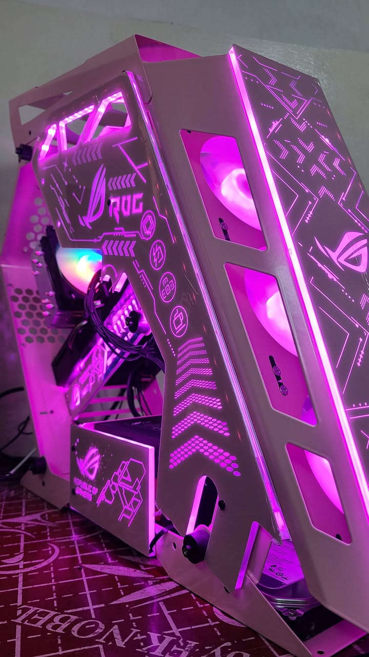 السلام عليكم ❤️
متوفر تجميعتين مرتبات 💜 :

تجميعة رقم 1

Xeon E5 2650 V4 NEW
12Cores / 24Thread

Cooler 120ML MASS RGB NEW

M.B X99 Machinist New

RAM 16GB DDR4 With Heatsink New

GPU : RX 580 8GB
+GPU Holder 

Storage : SSD 128GB + HDD 500GB

PSU 550W FSP HV Pro 80% Plus New 
بور ممتاز
CASE ROG Strawberry 🍓 + 3Fans RGB New

كيس فوول تاور تهويته ممتازة ورمونت تحكم كامل واضائة مرتبة

السعر 420 ألف ويا التوصيل ثابت
لعبت عليها رزدنت أيفل Requiem وشاشتي 2K بدون مشاكل أو تقطيع
ومنزللها 12 لعبة من ضمنهم Forza 5

تجميعة رقم 2 🤍 :

I3 10100 4.3GHZ With Box

Cooler 120ML 6-Heat Pipes RGB NEW

M.B H410 GIGABYTE With Box 

RAM 16GB DDR4 NEW

RX 580 8GB 2FANS

Storage : SSD 128GB + HDD 500GB Like New

PSU 550W FSP HV Pro 80% Plus New

CASE Gamdais White + 3Fans RGB Like New

السعر 520 ألف ويا التوصيل ثابت
+هم منزللها العاب 💛

الملاحظات : حرارة الكارت والمعالج ممتازة متعبر الستينات 🌠

للي يريد شاشات مقوسة هم متوفر 
مكاني موصل متوفر توصيل لجميع المحافظات ❤️

للتواصل : ***********
