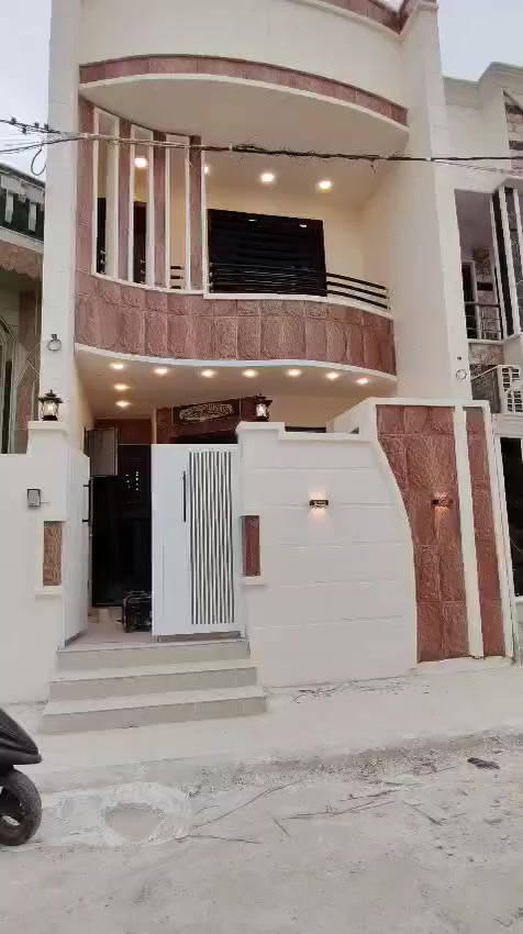 يتوفرمشتمل تسليم مفتاح بسعر 75مليون.. مشتمل. 40م طابقين ركن بسعر95مليون. مشتمل 46،طابقين بسعر 75مليون.. مشتمل 35م عكاده بسعر 65مليون .. مشتمل 40م تسليم مفتاح بسعر 93مليون ..مشتمل 40م تسليم مفتاح بسعر 100مليون...ومشتمل 50م جديد طابق ونص بسعر 105مليون.. مشتمل 50م جديد طابقين بسعر 117مليون .. مشتمل 50م جديد ركن بسعر 116مليون.. 55م طابق ونصف جديدبسعر 110.. َ60م عكاده بسعر من 88مليون فما فوق ..60م جديد بأسعار 125فما فوق.. مشتمل 65م بسعر 115مليون.. مشتمل 60م .. مشتمل 63م جديد طابقين جديد بسعر 140مليون مشتمل 72م مسلح طابق ونصف بسعر 125مليون.. َمشتمل 75م طابقين نظيف سيراميك بسعر 125مليون. مشتمل 75 م افراز سند وحده بسعر 112مليون مشتمل 75م مسلح قديم 115مليون.. مشتمل 75م جديد طابقين بسعر 140مليون .مشتمل 90م طابقين عكاده بسعر 100...مشتمل 98م عكاده بسعر 145مليون...مشتمل 108م طابقين عكاده بسعر 150مليونََ.. 112طابقين عكاده ... مشتملات خلفي بسعر 45مليون وموجود خلفي بسعر 60مليون.. .مشتملات 105و110باسعار مناسبة ...مشتمل 150م  مسلح طابقين بسعر 240.. ويتوفر مشتملات 180م و198و 250م 300م بأسعار مناسبه ويتوفر عروض من جميع المساحات مسلح جديد وقديم   كل العروض في الحرية ..... . عمارات سكنيه.... يتوفر لدينا قطع أراضي في العطيفيه والشالجيه أراضي طابو صرف وزراعي مساحات كبيره للبيع  .للاستفسار اتصال او مراجعة مكتب النور للعقار الحرية شارع الثالثة قرب مطعم باباعن مجاور معرض ماكس لدراجات مجاور اسواق كل شيء.قرب مطبعه المنار..  ***********.. *********** ..***********..
***********... ***********.أرقام فقط اتصال أو واتساب رجاء غير متواجدين على الفيس..
نستقبل جميع العروض بيع مراوس ايجار رهن..
مقاولات عامه مستعدون لبناء وترميم الدور والأراضي والعمارات وجميع العقارات بمواصفات هندسيه وتصاميم تركيه وديكورات واللواح وسحبات دقه بالعمل للاستفسار ***********
