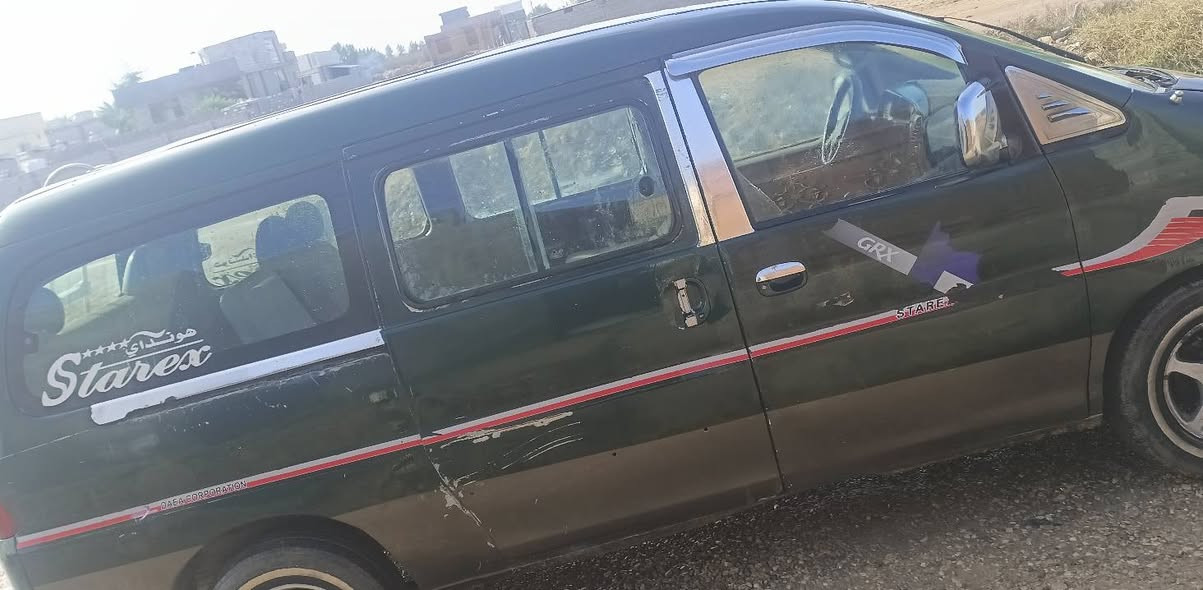 سياره ستاركس للبيع الفين (1) سياره نضيفه  *********** الاتصال
بهاذه الرقم
