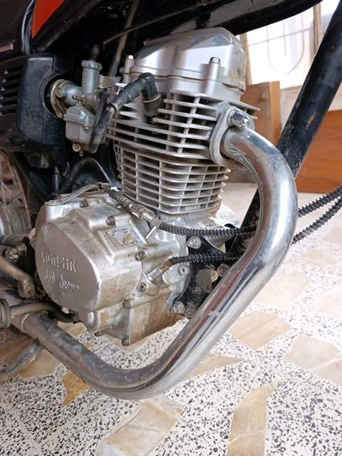 بغداد الدورة 
دراجة ايراني سونك ٤كير دراجة زيرو مكفولة كفالة عامة عدة كهربائيات كافية أو بيهة مشكلة بل كير بل دشالي الداخلية اما الباقي كفالة عامة تنكر هندر تفتر بغداد كلهة
