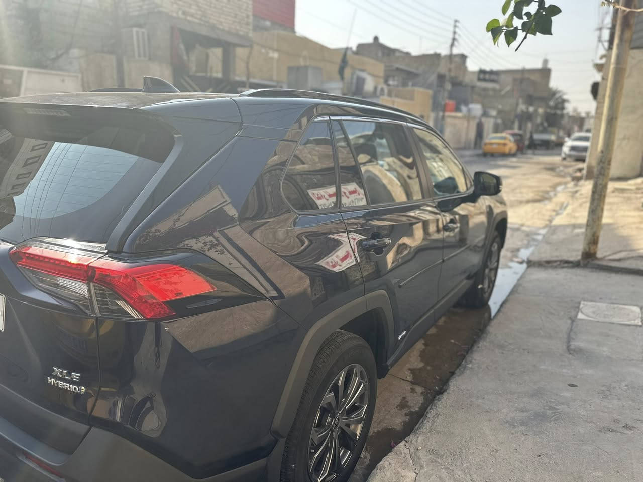 السلام عليكم
ملاحظة 👈 السيارة ماشية 13  الف  زيروجديدة جداً شرط نظافتها مال زيرو ريحة الشركة بيها عليها ppf افلام حماية
موديل ٢٢ هايبرد بطارية ليثيوم تمشيك ٨٠٠ كيلو  وفول مواصفات  تفاصيل الحادث : 👈 صبغ قليل أثر شك بالجاملغين ( فقط خشم جاملغ ) كفاله لغد وشاصي
السعر $$$أتصل  مكاني / البلديات ***********
