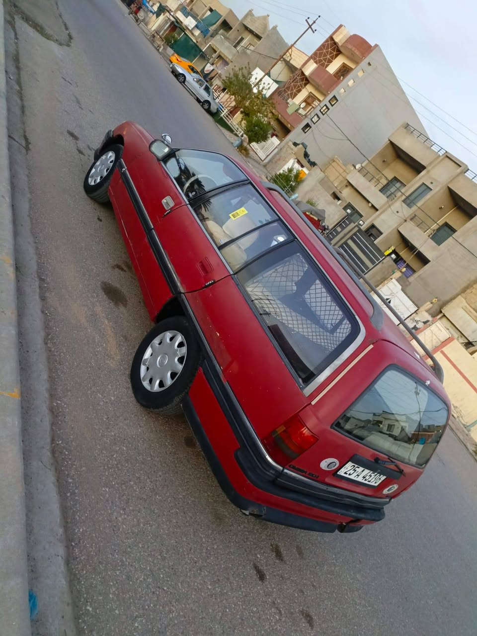 للبيع اوبل اوميكا استيشن حجم 20 موديل 1991 رقم كركوك دولي انكليزي سنويه مشروع وطني لل2030 شرط التحويل والغرامات كير ومحرك بلشرط كير عادي بطاقه بانزين مقدميلها  كهربائيات شغاله تايرات جديد باتري جديد السياره بلاديه السعر 26 ومجال قليل عنوان السياره في كركوك 
***********
***********
