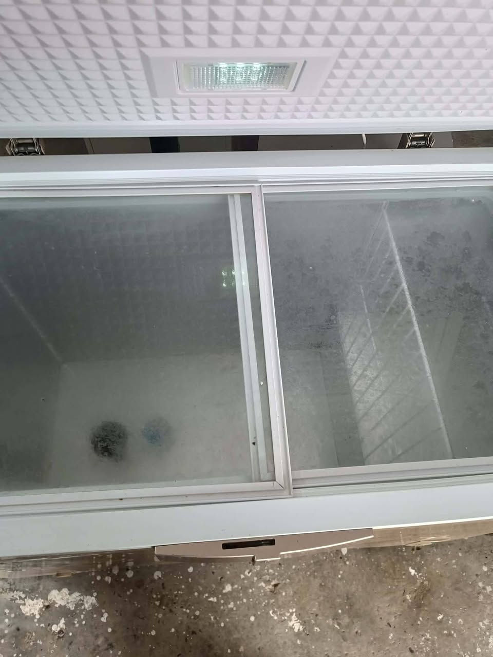 مجمدة نوال 14 قدم شرط السعر 175 الف نهايتها وضع شركة تلعفر حي السلام شارع البواري بالقرب من نجارة سامن *********** واتساب /   ***********
