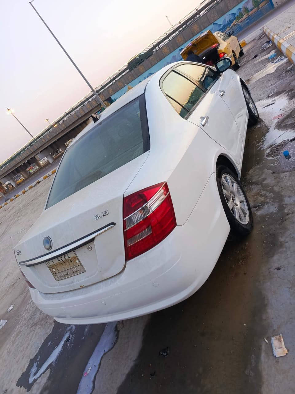 جيلي موبل موديل 13 سيارة مكفولة من كلشي سيارة جاهزة على اخر حباية مكينه وكير وحدادية و تخم تاير وتبريد كلة جديد سيارة بلادي لا ضربة ولا تبديل. مكاني كوت السعر 48 وبيهة مجال بسيط
***********
