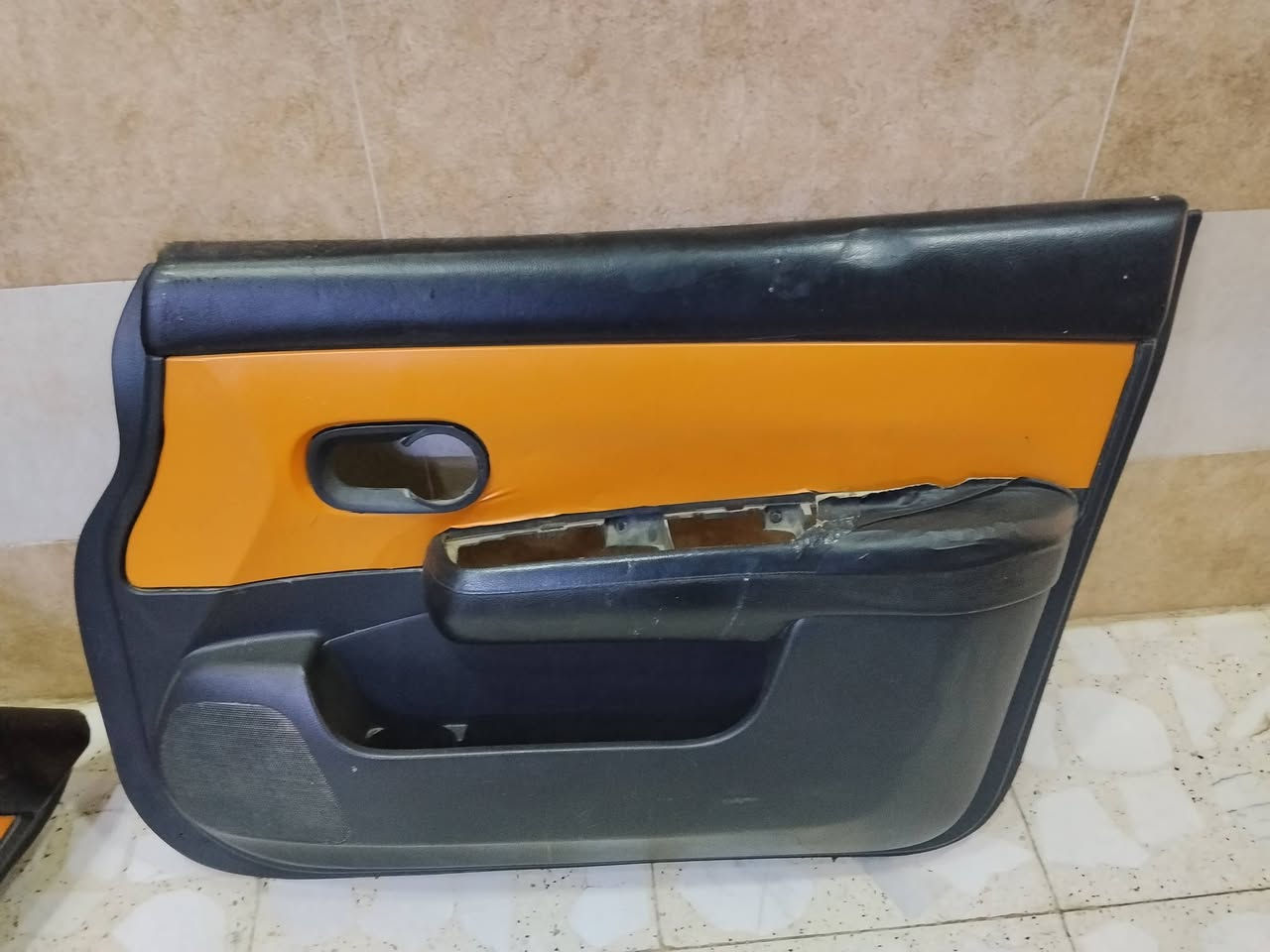 من رخصت مدير الكروب للبيع فيرسا تيدا قيم واخذ التواصل ***********
