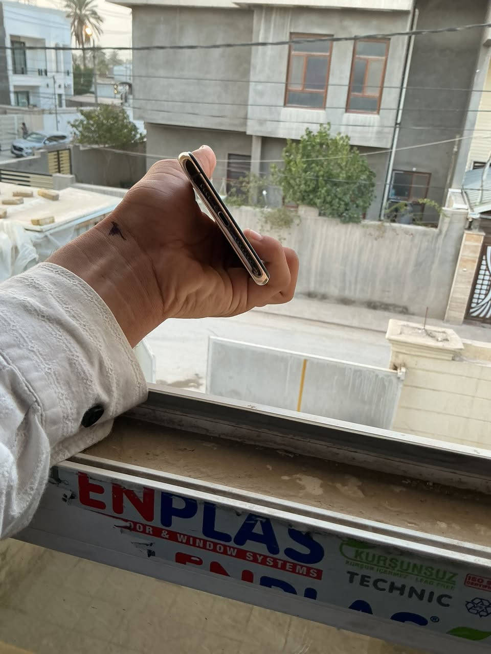 السلام عليكم أيفون اكس إس ماكس جهاز جديد بمعنى الكلمه نضافه ١٠٠/١٠٠ بطاريه ٧٦ الجهاز مكفول كفاله عامه فقط مبدل فلاته مال شحن الباقي مكفول ذاكره ٢٥٦ السعر ٢٠٠ وبي مجال مكان حله حي الصحه


**إذا كنت صاحب هذا الإعلان وتريد حذفه لأي سبب، رجاءا أرسل رسالة إلى الدعم الفني**