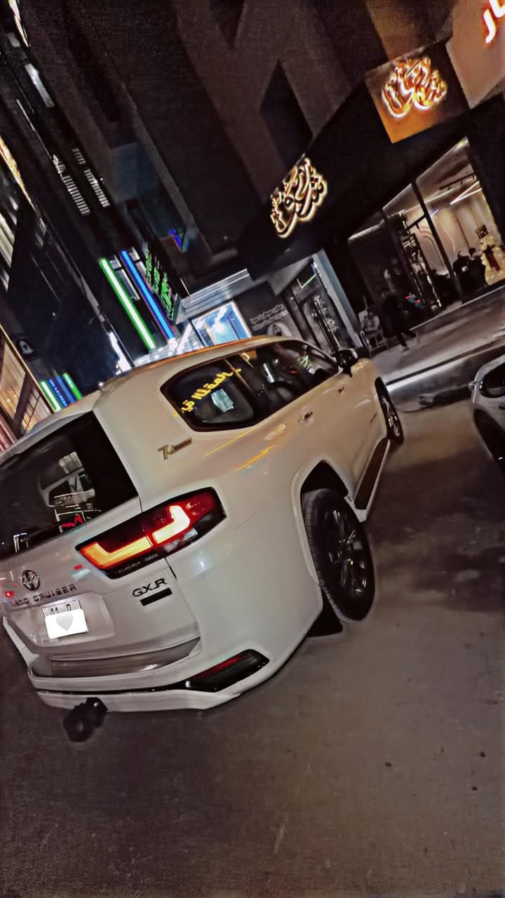 لاندكروز 2022 سبعينية ساز اصل ام ضمان 3 شاشات ام تطبيق سياره فول مواصفات ماشيه 28 ألــف حقيقي رقم بغداد باسمي وباقي مواصفات معروفه سياره كفاله عامه عنوان بغداد زيونه ***********
