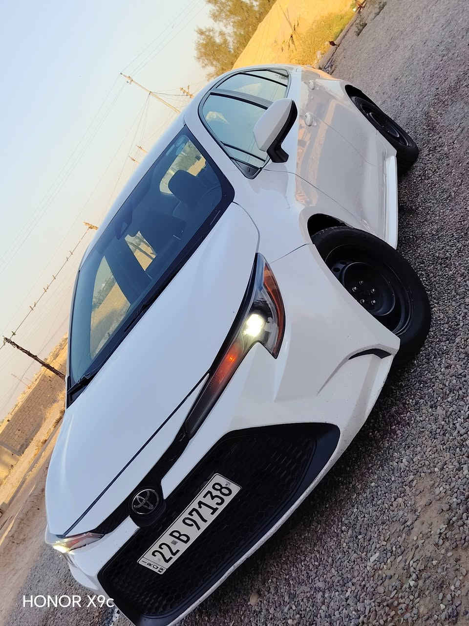 السلام عليكم
كورلا 22 LE لون ابيض للبيع
ماشيه 99 صدر تاير تبريد تدفئة كلو جديد
رقم اربيل دولي هزه سنويه مامنتهي
ضرر بابين جهة السكن بجم كبس  وبيها مكانين ثلاث تعديل بارد بسيط سعر 145 بيها مجال بسيط مكان الحويجه الحلوات 
للأستفسار اتصل ***********
