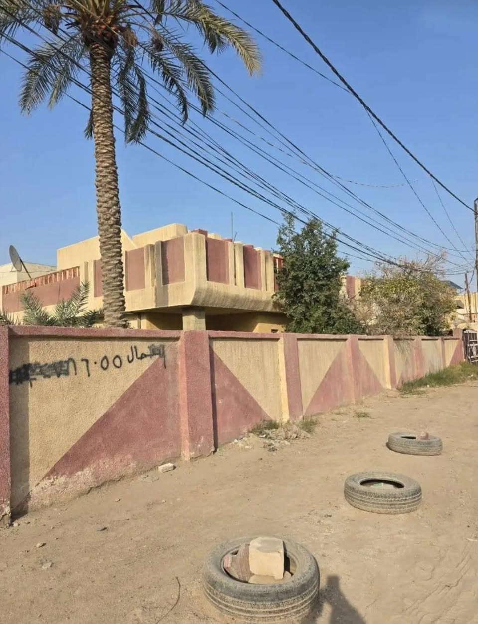 السلام عليكم الشراي الجاد ويريد استثمار عقار تجاري طابو صرف مساحه 554 استفسار ***********
