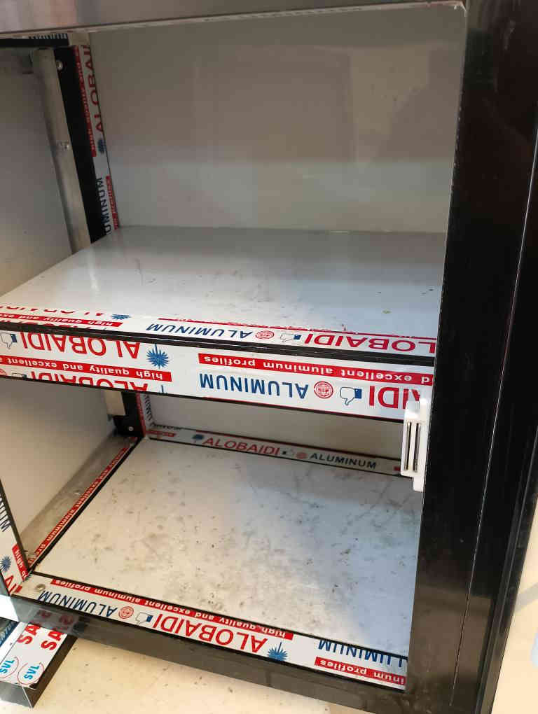 سلام عليكم كاونتر مستعمل للبيع نظيف جدا 3متر مرمر سنكي السعر 350اوبي مجال كربلاء حي  العسكري لعابد ومقابل مستوصف ***********او*********** كربلاء
