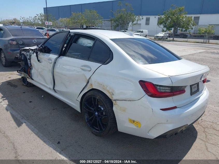 Bmw 330e 2022
السيارة ببغداد رقم بغداد 
اي استفسار ***********
