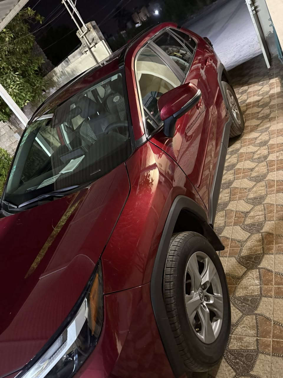 للبيع موديل 2024
فول مواصفات xle

باقي المواصفات معروفة فتحة تحكم ستيرن اشاير بل مري فور ويل هايبرد وبانزين مكينة 2400 وارد امريكي ضرر كلش بسيط فقط جاملغ ايمن بدون شاصي بدون لغد 

صبغ فقط قطعة وحدة 

رقم ديالئ 

السعر 230 وبيها مجال @إشارة
***********
