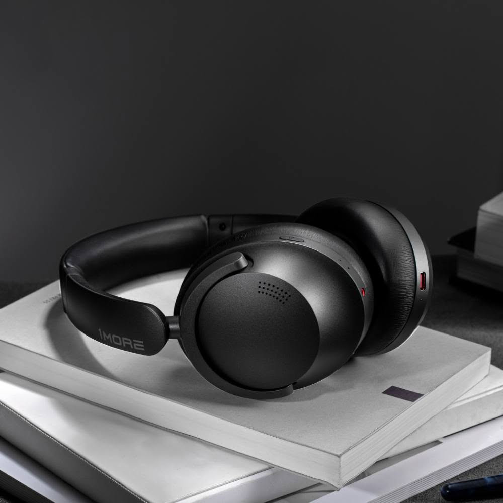 📢 للبيع | سماعة 1MORE SonoFlow HC905 (جديدة)
🎧 سماعة احترافية بتقنية عزل الضوضاء النشط (ANC) وصوت عالي الدقة Hi-Res Audio مع دعم LDAC للحصول على جودة صوت ممتازة. �
1moreglobal +١
✅ المواصفات المختصرة:
عزل ضوضاء نشط QuietMax ANC
مشغل صوت 40mm DLC Dynamic Driver
دعم LDAC وHi-Res Audio Wireless
بطارية حتى 70 ساعة تشغيل (50 ساعة مع ANC)
شحن سريع: 5 دقائق = 5 ساعات تشغيل
12 إعداد EQ جاهز عبر التطبيق
وضع الشفافية (Transparency Mode)
5 مايكات مع تقنية ENC للمكالمات
اتصال سلكي ولاسلكي
بلوتوث 5.0
وزن 250 غرام فقط �
1moreglobal +١
📦 الحالة: جديدة بالكامل مع جميع الملحقات الأصلية السعر 80 الف
يوجد توصيل لكل المحافظات
*********** واتساب
