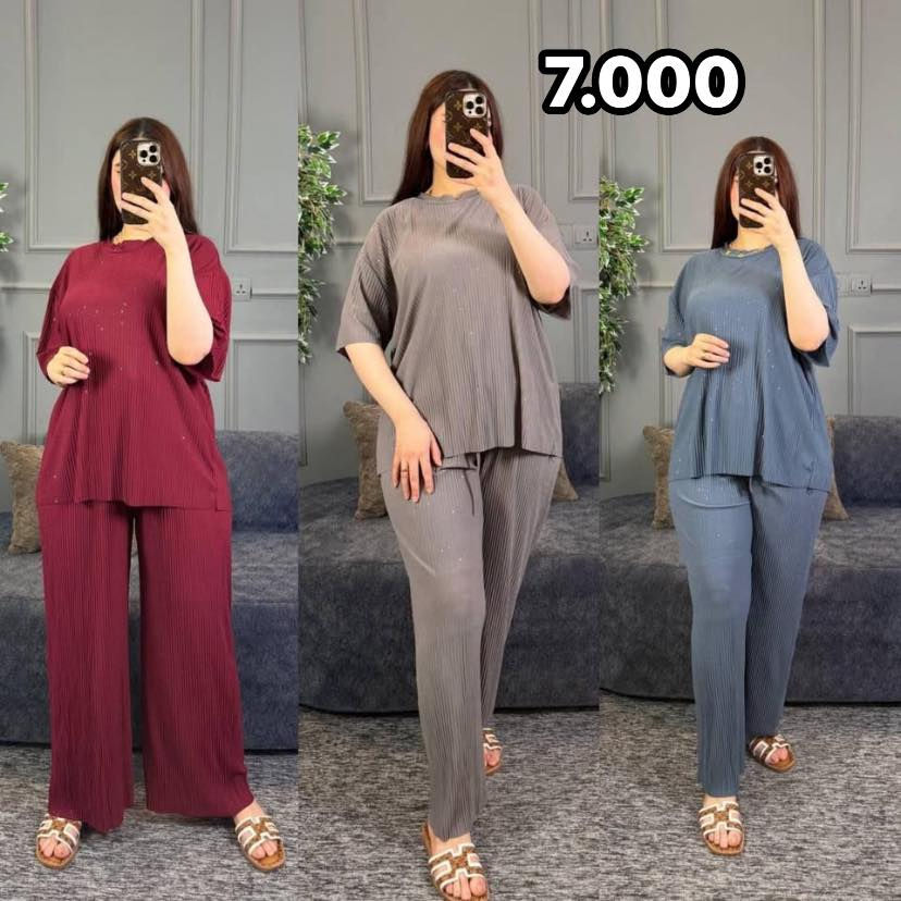 سعر من 3 ونص الى7 الف فقط #تخفيض #تحطيم  سعر نار🔥
3.500 الف الى 7 الف اكثر من موديل كلشي متوفر #جملة #مفرد
🔴قياسات فري سايز وزن 45 الى 65
#تخفيضات #الموسم #تراكات
الحجز خاص❌ كميه محدودة 
❌الفحص بوجود مندوب بعد ذلك غير مسؤولين شاكرين تعاونكم ✨
توصيل داخل بغداد 5 الف 
جميع محافظات 6 الف


**إذا كنت صاحب هذا الإعلان وتريد حذفه لأي سبب، رجاءا أرسل رسالة إلى الدعم الفني**