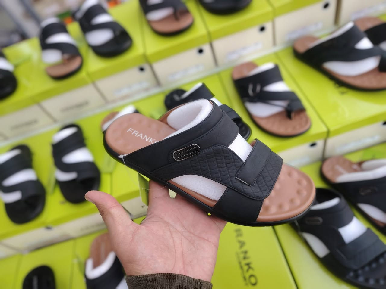 شلعه 100 كرتون الكرتون 8 قطع سعر 70


**إذا كنت صاحب هذا الإعلان وتريد حذفه لأي سبب، رجاءا أرسل رسالة إلى الدعم الفني**