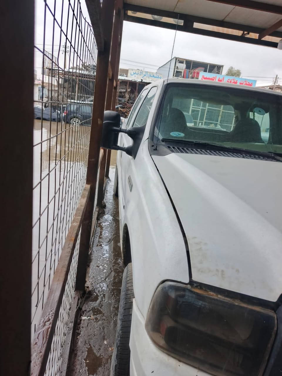 السلام عليكم
مكلف بالنشر 
فورد سوبر ديوتي موديل ٢٠٠٧ كير الف محرك ٦١٠٠ السياره جاهزه بدي قصير 
صدر امامي خلفي تايرات تبريد كله شرط 
للاستفسار ***********
