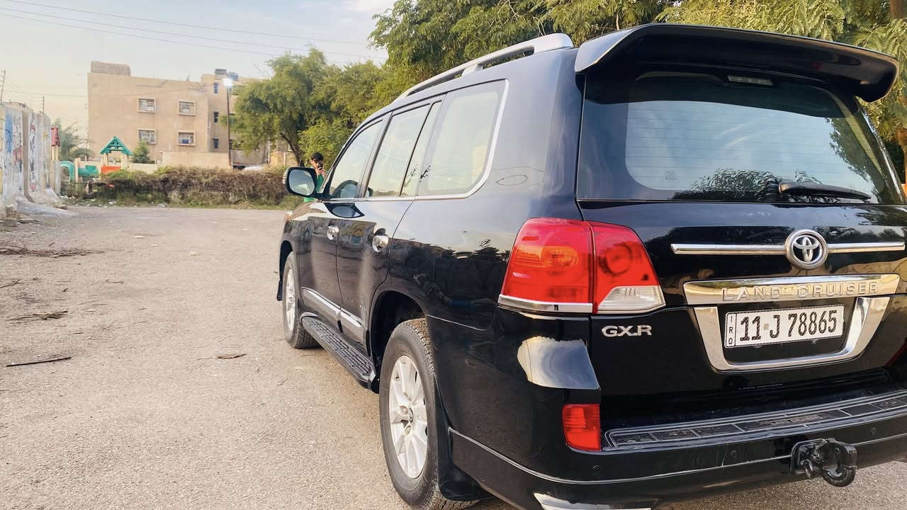 لاندكروز 2012 GX.R فول مواصفات كفالة.ما عداء  الدعاميات صبغ وبارد قليل وسونار مرفق مع صور 
للستفسار ***********
