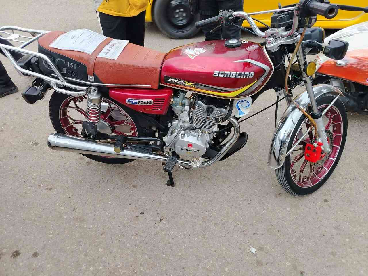 ماطور موديل 24 كهربائيات سلف محرك لا صرف ولا بخار مكينه ما مفتوحه دراجه من فيس سويتش كامل اي نقص ما بيه كركوك حي بدر سعر 525 بمجال.           ***********
