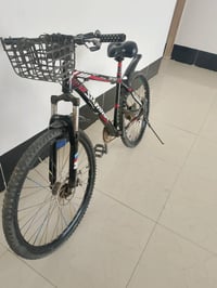 عنوان بغداد حي نصر بايسكل نضيف بس تاير لي وره طاب بي درنفيس قيم وخضه