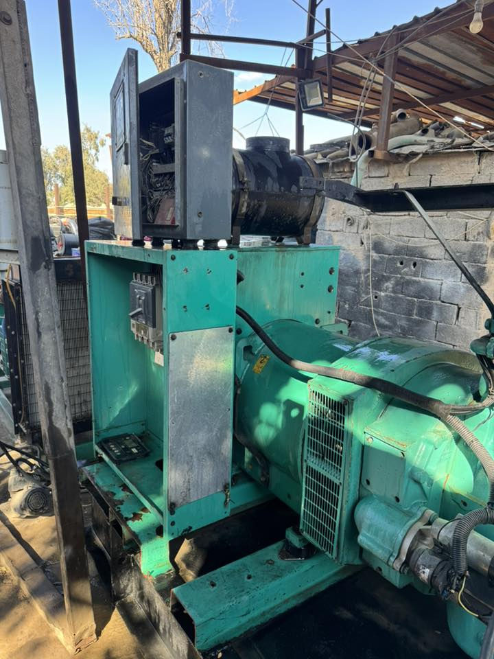 كمنز 5 ونص
كمنز 5 ونص للبيع شغاله سعرها 75 ورقه توليد 400KAV  اذا تريد توليد هم ابيع وذا محرك هم وحده ابيع اي استفسار اتصل وبيك خير وتدلل 
***********
