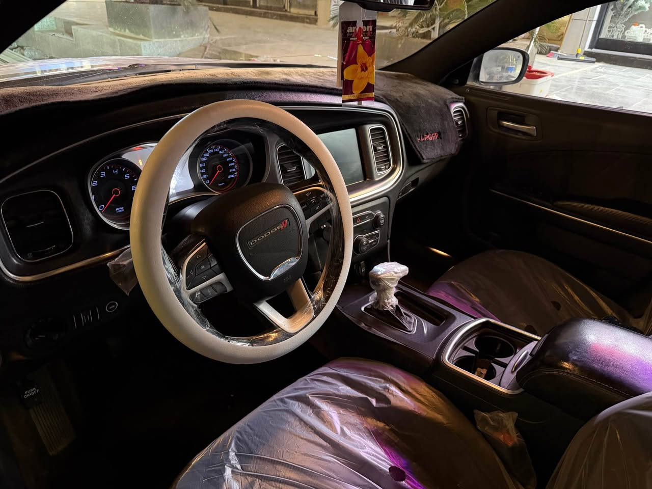 للبيع جارجر 2015 
مواصفات 
كشن حضن شاشه جبيره وكامره
منضومة لايت زنون ذبانه بلاجكتور بلاد 
رقم بغداد انكليزي تحويل مباشر السياره بيه صفحة السايق صبغ 
ميكانيك كفاله حداديه تخم تاير صار اسبوع كير مكينه شرط  *********** 📞 مكان سماوه Singapore
