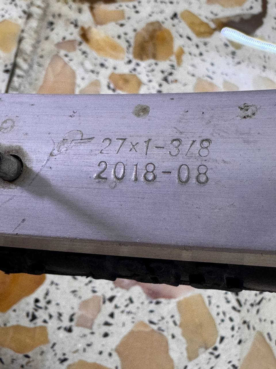 بايسكل للبيع حجم 27 سعره 100 بي مجال قليل


**إذا كنت صاحب هذا الإعلان وتريد حذفه لأي سبب، رجاءا أرسل رسالة إلى الدعم الفني**