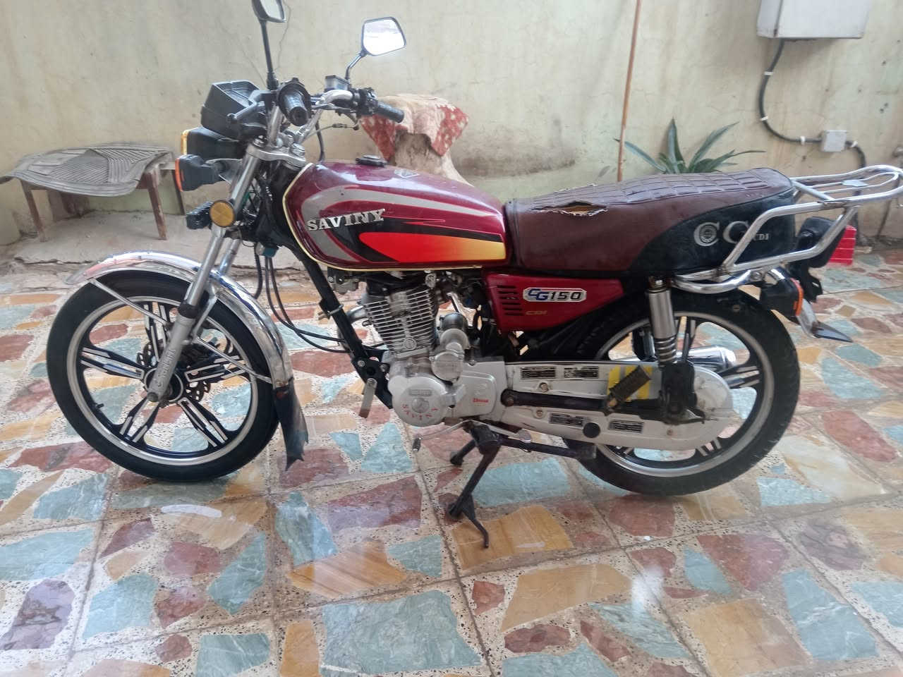 سلام عليكم دراجه 2021كلها شغاله السعر 390 وبيه مجال الشراي يتصل ***********
