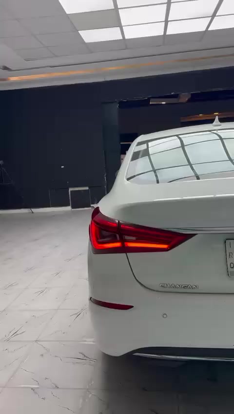 شانجان ايدو ٢٠١٩
محرك ١٦٠٠ vvt تيربو 
كراسي جلد
فتحة بالسقف 
ماشية ١١٣٠٠٠ الف.
رقمها بغداد السنوية لـ ٢٠٣٠
مكانها كربلاء 
خشم البنيد گد شبرين مصبوغ 
الجاملغ طخة بستوته ومثل ما وضح بالصور 
بالجنطه بالركن ضربة طابوگه مرجعها بارد وتكحيل 
السيارة كاملة وجاهزة من كلشي 
السعر٩٨٠٠$
***********- ***********
