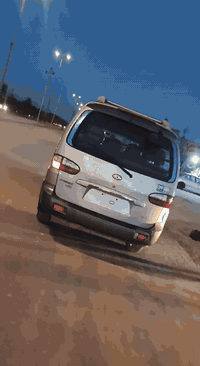 السلام عليكم ستاركس للبيع موديل 2007 السياره بلاديه بس شواصي بيهن تعمير مكينه وكير مكفولات السعر 75 وبيه مجال *********** بابل الحمزه الغربي
