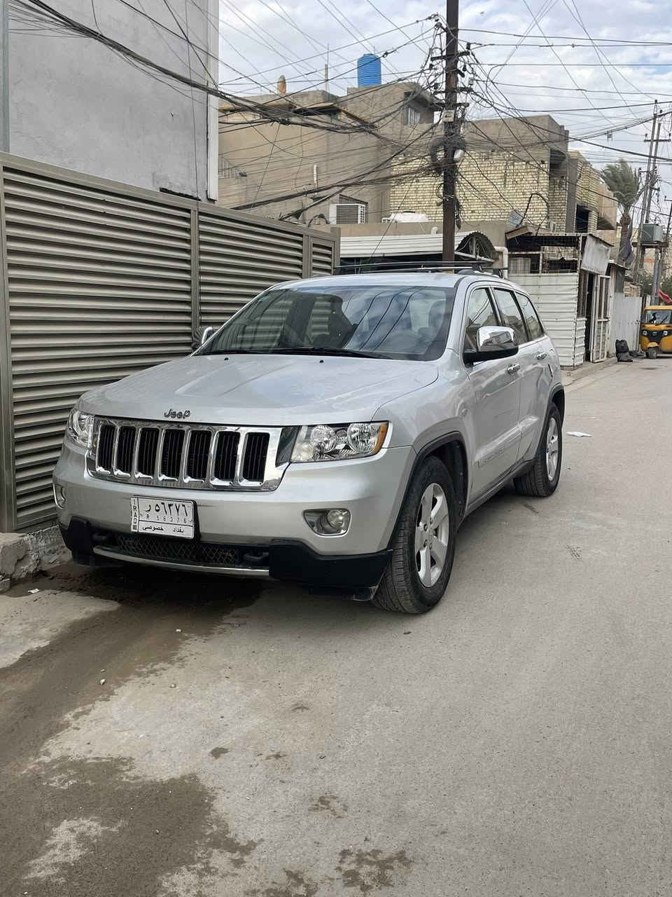 السلام عليكم ورحمة الله وبركاته
للبيع جيب لاريدو ٢٠١١ 

وارد امريكي ماشيه 78mile حقيقي 

رقم بغداد سنوية جديدة مساقطة 

مكينة ٣٦٠٠ مكفولة من الفتح 

كير مكفول 

صدر تبريد كله مكفول 

المواصفات 

بصمة ابواب وبصمة تشغيل 

وبصمة جنطة 

كشنات جلد

كشن كهرباء

تدفئة بالكشن

٥ وضعيات قيادة

فول مواصفات عده الفتحة

بيهه ٣ قطع صبغ 

والسياره دبل كوت يعني السونار صعب يقراهه

من الشركة دبل كوت والي ميعرف شنو دبل كوت

( من الشركة اول متتصنع السياره اذا معجبهم الصبغ يعيدون فوك القطع الي معجبتهم ) يعني اي عيب مابيهه

السياره جديدة واي نقص مابيهه

السعر جداً مناسب ١٢٩ ورقه مجال بسيط

***********

مكاني بغداد
