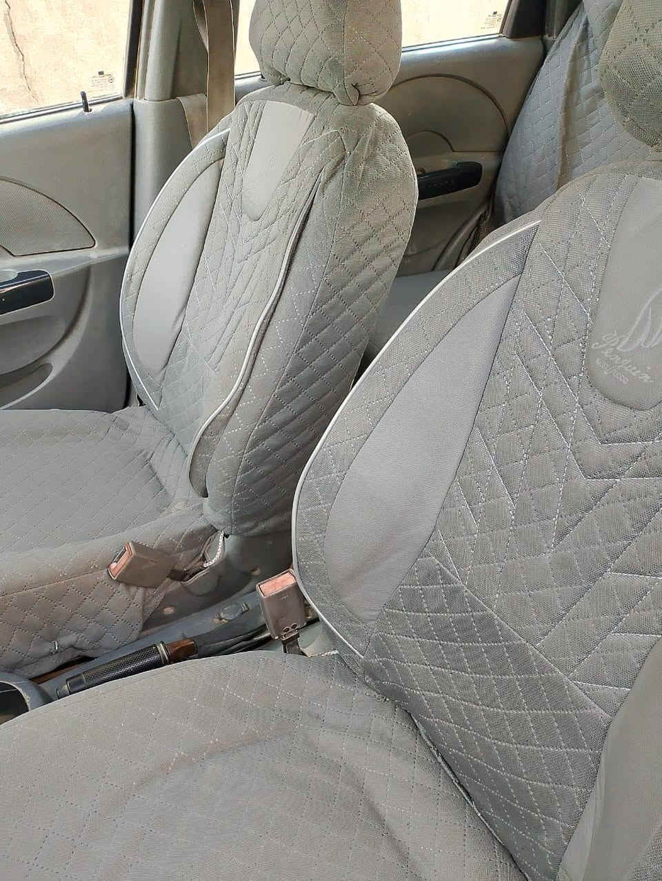 للبيع افيو موديل 2004رقم بابل الجديد بسمنه السياره بلحله وجاهزة من كلشي خصوصي الون  السعر 40وبيها مجال للشراي ***********
