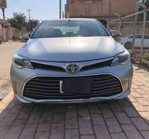 سلام عليكم لبيع تيوتا افلون موديل 2018 كلين تايتل فول مواصفات فئة LIX  بنورما . إشارة بل مري .
- *المحرك*: 3.5
- *الدفع*: أمامي
- *ماشيه : 99 الف
- *المقاعد*: 5 ركاب
- *نظام الفرامل*: ABS
- *الإضاءة*: LED
- نظام ملاحة
- كاميرا خلفية
- نظام تحذير الاصطدام
- نظام تحذير النقطة العمياء
- نظام تحكم بالسرعة
- مقاعد جلدية
- تدفئة وتبريد المقاعد
- نظام صوتي JBL 11 سماعة
- إشارة بل مري
- فتحة السقف (بنورما)
- فول مواصفات  
#كلين #تايتل  

#رقم #الشاصي #4t1bk1eb4ju277680

 رقم الهاتف : ***********
