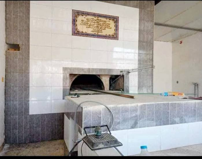 بسم الله الرحمن الرحيم
يالله يارزاق

ابو شهم النجفي

 لبناء جميع انواع وأحجام الصمون الحجري 

وافران البيتزا

وتنانير الخبز وتنانير المندي. 

لجميع محافظات عراقنا الحبيب. مهنتنا ابن عن جد

اولآ. ضمان العمل لا يقل عن 20 سنه. 

ثانيآ. العركجين مالتنه طين وفرشي.  

ثالثآ. طابوك الدبان تركي اصلي يتحمل درجه حراره 1200 إلى 1400 

رابعآ. قله في اصراف الوقود. 

خامسآ. كادر عمل متميز ومتخصص في بناء الأفران.

سادسآ. الباب والسجه والقوس من النوع الثقيل. 

للاستفسار اكثر الاتصال على الارقام. 

يوجد وتساب ***********

يوجد وتساب ***********
