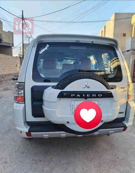 السلام عليكم
باجيرو 2010 مكفوله كفاله عامه من الصبغ والبارد
فول مواصفات
فتحة سقف
كشنات جلد
كشن كهرباء
شاشة + كاميرا
تحكم ستيرن
وباقي موصافات الفول المعروفه
كير +محرك+حداديه+تبريد / خير من اللّٰه
كلشي جديد
تخم تاير جديد
رقم بغداد تحويل الكاظمية
مكان سياره بغداد الامين الثانية
السعر 160 ورقة وبيها مجال 
للاستفسار:*********** Colombo
