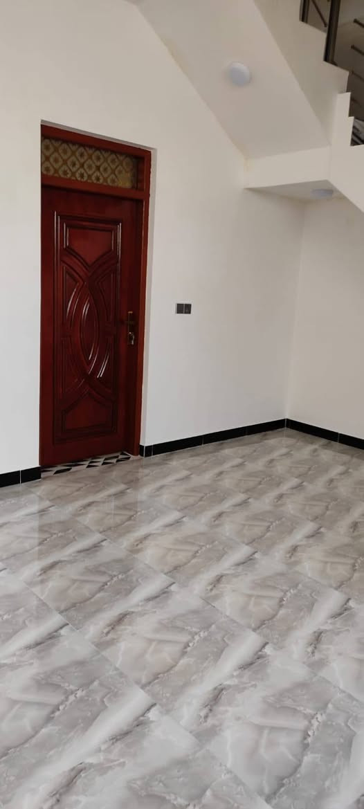 دار سكن للبيع ١٠ ركن وجه ١٠×١٠ البيت جاهز للسكن بناء حديث طابوك كونكريت حي الفداء مقاطعه ٢٢  شارع المدارس قرب المدرسه الصينيه كافة الخدمات تبليط ماء مجاري انتر نت ضوئي السعر ١٠٥ وبيه مجال للشراي للاستفسار الاتصال ***********

