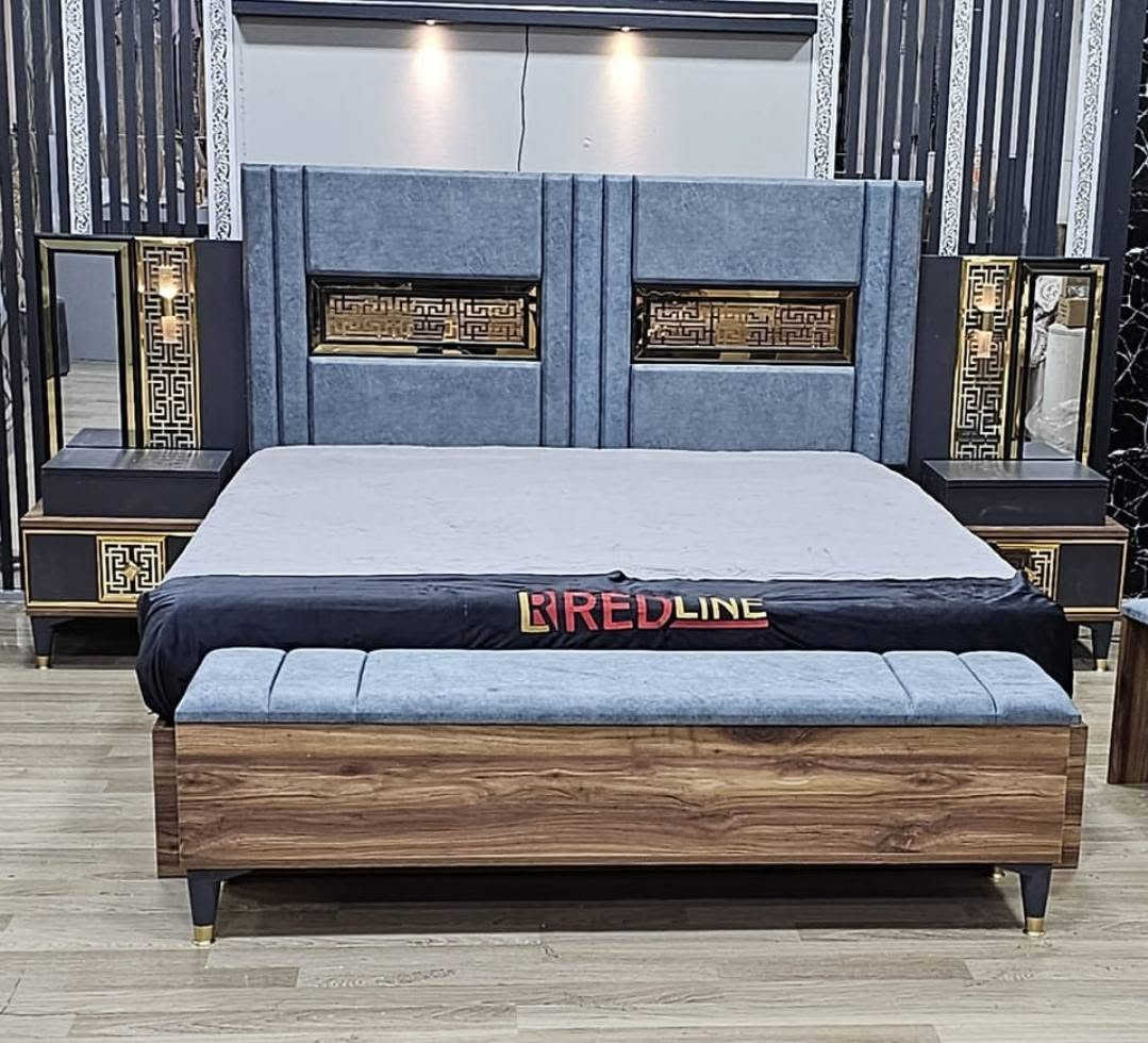 غرفة نوم تركي
خشب طبقات میلامین mdf وصبغ حراري أسم الموديل (فاريو 
9 قطع
200cm×100 2 - سرير نفرین
3- میز توالیت
4- كومدي عدد 2
5- كنتور مع ملحق بقياس 310
6- درور
8- طابورية
9- شازلونة
بسعر ٧٥٠ ومجال 
مكاني خانقين 
***********

