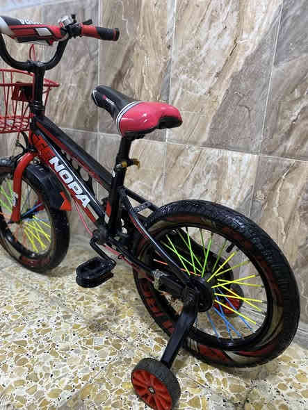 بيسكل حجم ١٦ مستعمل قليل كلش نضافه ١٠٠% مكاني قطاع ٢٨ شراي اتصل ***********
