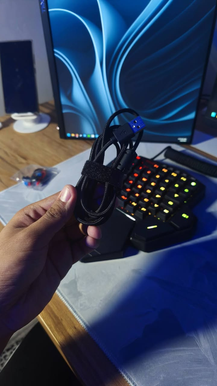 السلام عليكم ورحمه الله وبركاته

كيبورد للبيع redragon diti مستخدم نظافة 💯 وسعر مناسب

راح يجي وياه مسند للكيبورد وكيبورد وكيبل usb type c وبعدين يجيلك 3 سويتجات و اداة مال ازاله كي كابس و سويتج

سعره 30 الف وبيها مجال
مكاني البصرة / الجنينه 

ملاحظة: لا يتوفر توصيل


**إذا كنت صاحب هذا الإعلان وتريد حذفه لأي سبب، رجاءا أرسل رسالة إلى الدعم الفني**