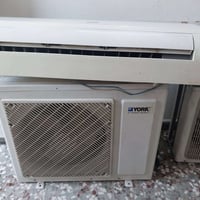 سبلت يورك ٢طن كامل  شغال مقفول غاز R22 جهازبلادي مداخل صيانه للبيع  ال...